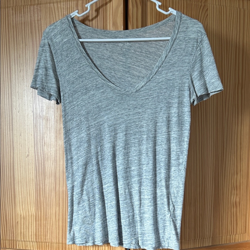 J. Crew women’s scoop neck tee XS
